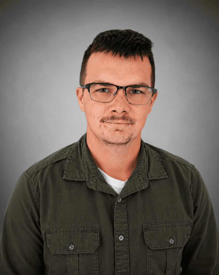 Colton Burchett, tutor