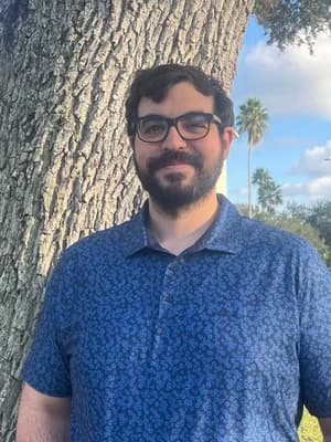 Franco Garcia, tutor